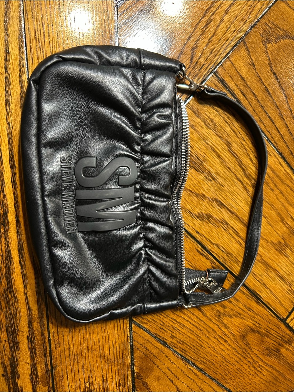 Steve Madden Black Hand Bag - Sleek Everyday Carry